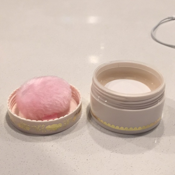 Matte Setting Powder - Picture 4 of 4